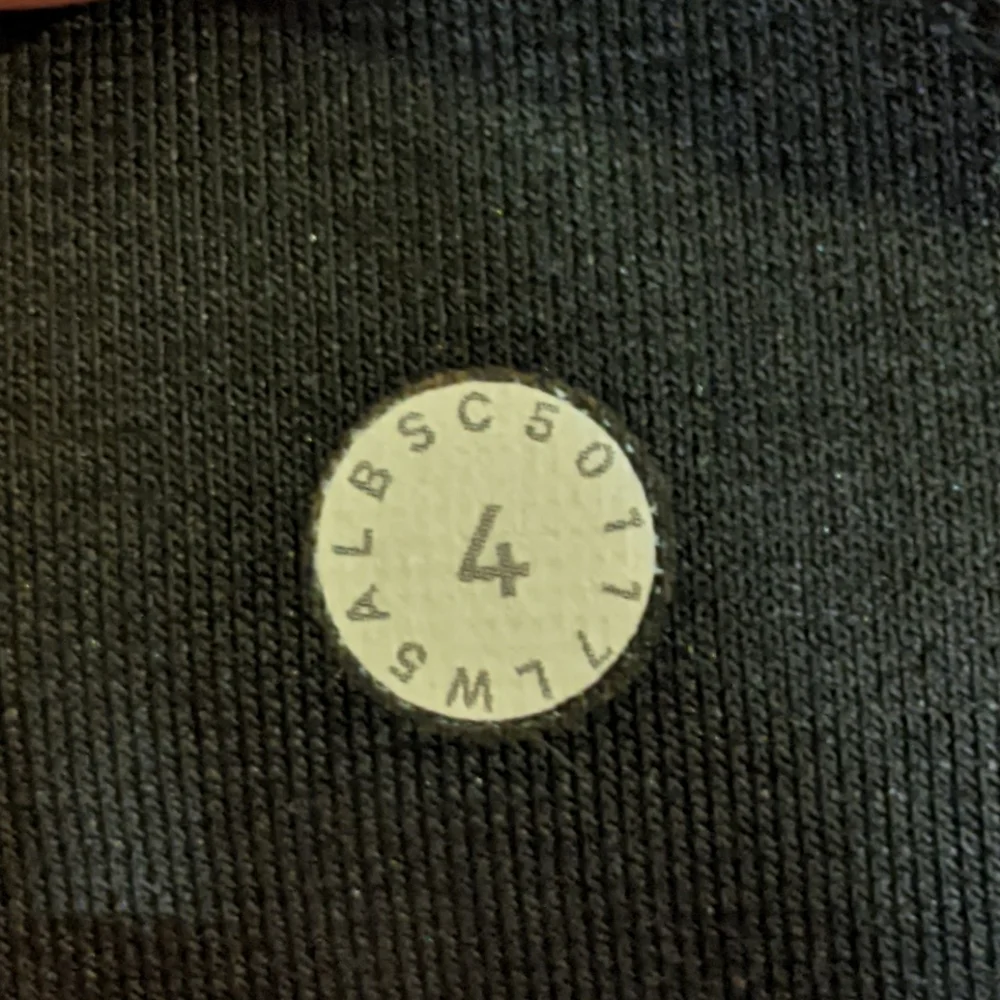 Lululemon - Tight Stuff Tight II *25" Scalloped W5ALBS | Size 4 | Black - Picture 4 of 14